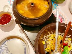 -云海肴·汽锅鸡·云南菜(天山百盛优客店)