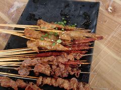 -老街烧烤大排档·地道湖北菜·龙虾馆(汉口火车站店)