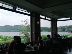 -湖畔居茶楼(湖滨店)