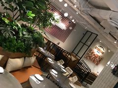 大堂-必胜客(百联又一城店)