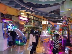 点击看大图 -卡通尼乐园(龙湖六合天街店)