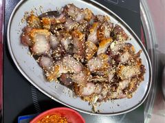 -香猪美食(中心店)