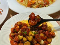 -肥肥虾庄·金牌油焖大虾(汉街SKP店)