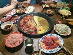 -萍姐火锅·公路夜市(武汉首店)