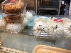 -白玉兰食品甜凤店(合生汇店)