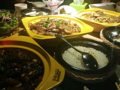 -多嘴肉蟹煲(万达店)