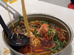 -铁锅哥米线