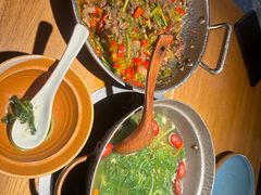 猫儿山的小黄牛-吃饭皇帝大土家民族菜(正大广场店)