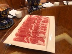 精选盐池羔羊肉-和院老火锅铜锅烧烤海鲜(朱雀大街店)
