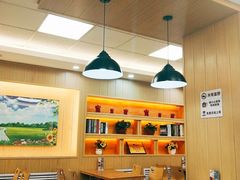 大堂-麦当劳(龙之梦购物中心店)