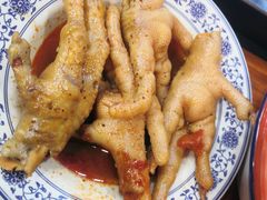 -爆炸头阿姨小四川正宗川味小吃(无任何分店)