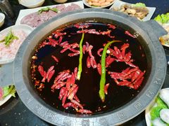 -茅草房·河畔园林火锅