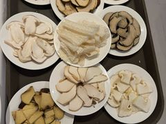 -天宜隆蘑菇宴火锅(石景山旗舰店)