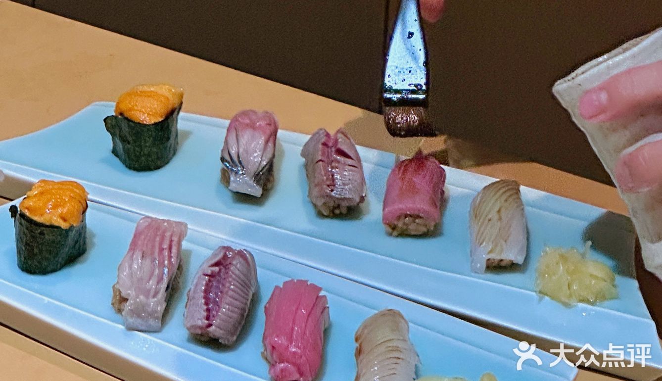 朋友👭庆生来岩喜日料，氛围感满满。