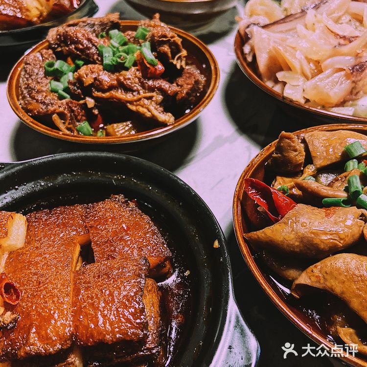 重庆探店｜众多明星打卡的火锅来沙坪坝了