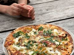 Margherita-Gather pizza