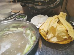 -名门潮牛·鲜牛肉海鲜火锅.烧烤自助餐厅(诚丰广场店)
