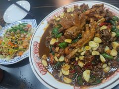 -郑小二山东特色炒鸡店(红小巷店)