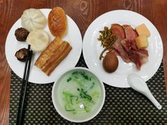 -山明水秀大饭店