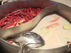 鸳鸯锅-大斌家串串火锅(德思勤店)