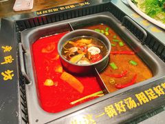 -老牌坊云南鱼豆花火锅(哈西万达店)