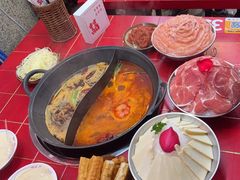 -赵美丽·重庆社区火锅·直营店(火车东站·中豪国际店)