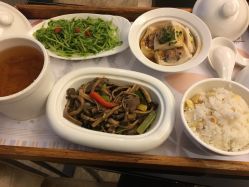 -莉泽月子中心(鹅潭汇店)