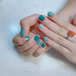 -Pink You美甲洗眉纹绣定制中心