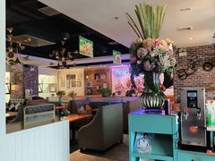-豪客嘉族·麦尼顿西餐厅(乐福天下店)