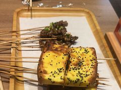 -街角等你.大连海鲜烧烤.经典铁板海鲜串(西安路店)