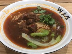 红烧牛肉汤粉-W先生牛杂铺