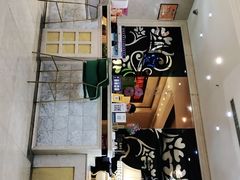 -肯定精品酒店(南京龙江地铁站省妇幼保健院南门店)