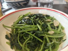 -川流不息·地道川菜·小龙虾(松东路店)