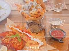 -Mark&Mars Restaurant