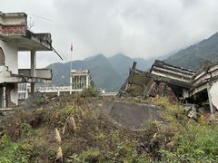 -四川汶川特大地震漩口中学遗址