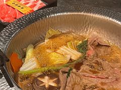 -牛YO寿喜烧·铁板烧和牛火锅自助(市府恒隆店)