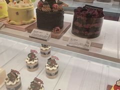 -好利来(上海长宁龙之梦店)