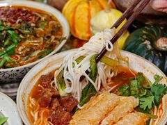 -粉八·云南米线·建水烧烤(常熟路店)