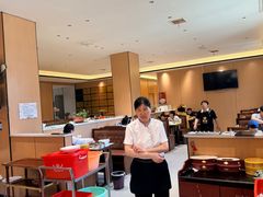 -梅利汴京烤鸭•开封豫菜地标店(东大街店)