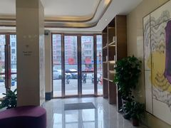 -麗枫酒店(深圳机场福永地铁站店)