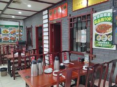 -湖南人家湘菜馆(镇江路店)