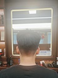 -贝勒爷专业男发