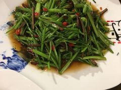炒水芹-缘来聚·徽菜名店(黄山宏村店)