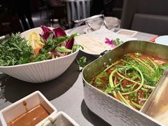 -左庭右院鲜牛肉火锅黑金店(陆家嘴中心店)