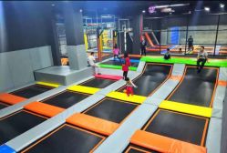 -蹦贝运动中心·蹦床·攀岩·闯关(龙岗店)