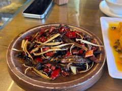 -隔壁老王·家常云南菜(花巷店)