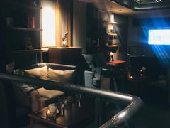 -Whisper Bar 