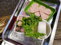 -钢管厂五区小郡肝串串香(蜀都万达店)