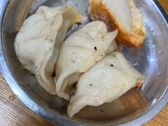 -黄阿姨锅贴大王(万航渡路店)