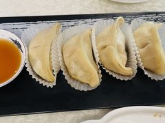 特色牛肉锅贴-大西洋餐厅(肇嘉浜路店)